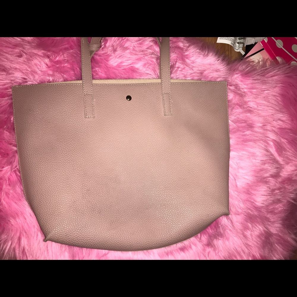 Nice light pink/tan tote shoulder bag.